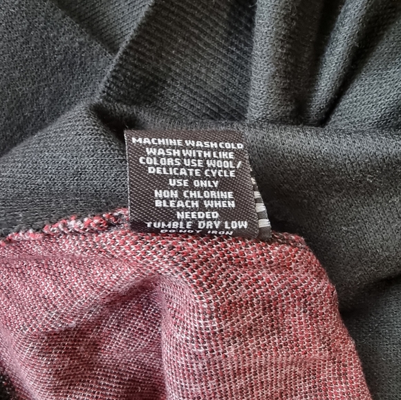 North Pole Sweater NWT - Picture 6 of 8